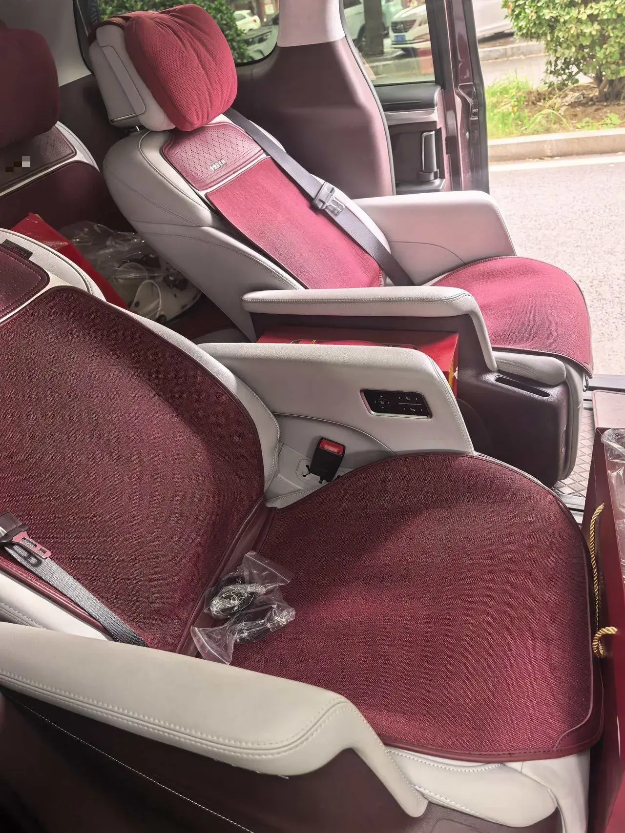 2023 BUICK GL8 thumbnail 4