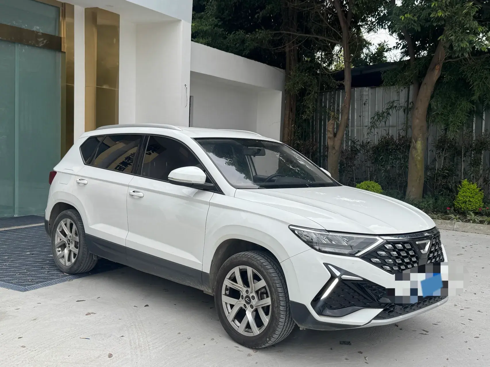 2023 JETTA VS5 thumbnail 3