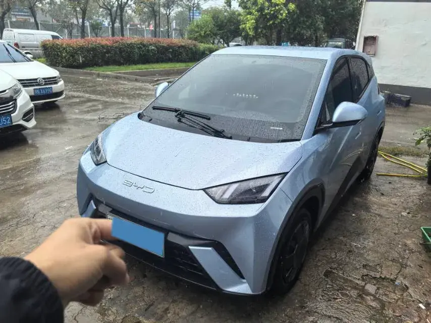 2023 BYD SEAGULL view 1