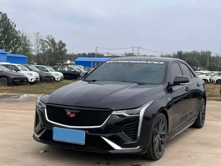 2021 CADILLAC CT4 view 1