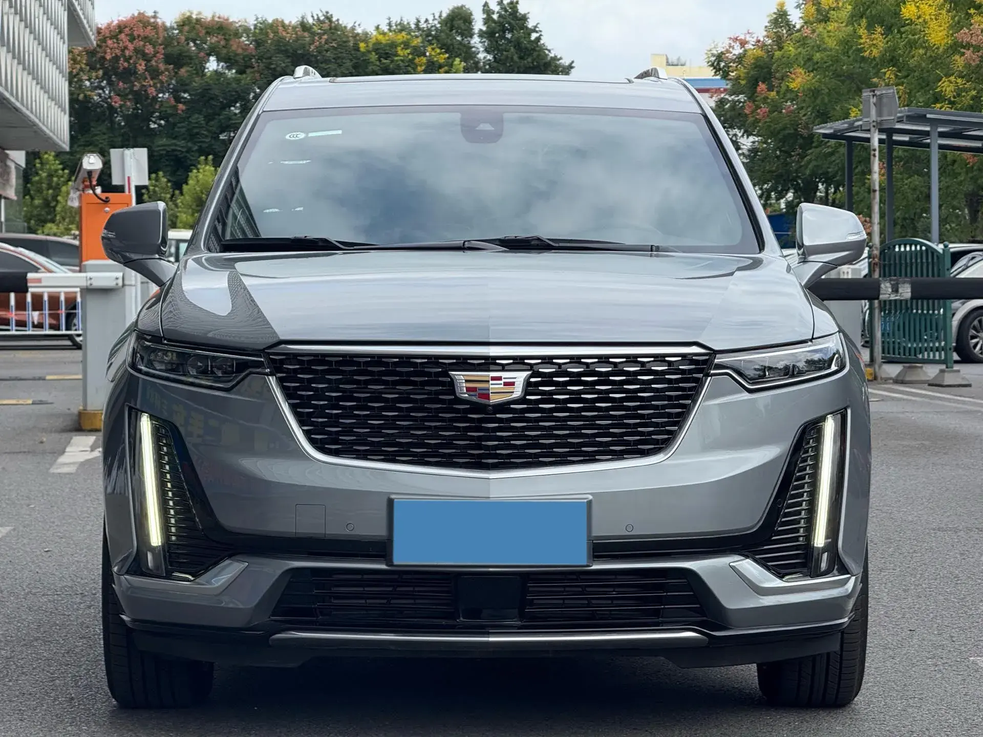2025 CADILLAC XT6 thumbnail 2