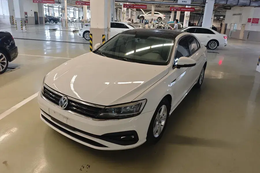 2019 VOLKSWAGEN LAMANDO view 1