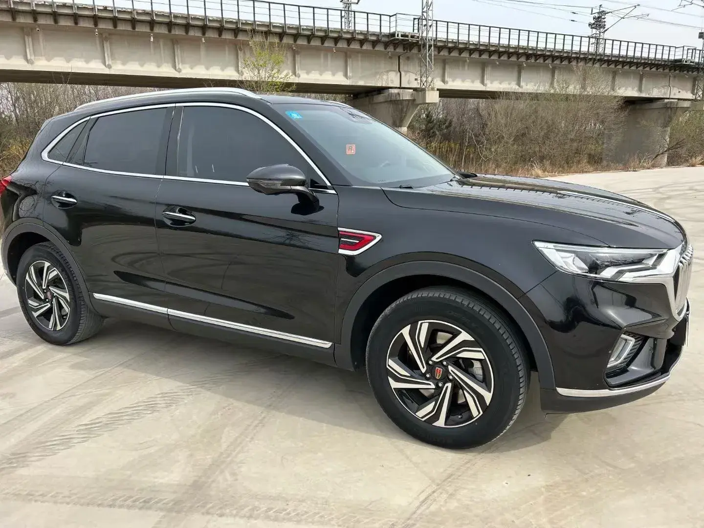 2022 HONGQI HS5 thumbnail 3