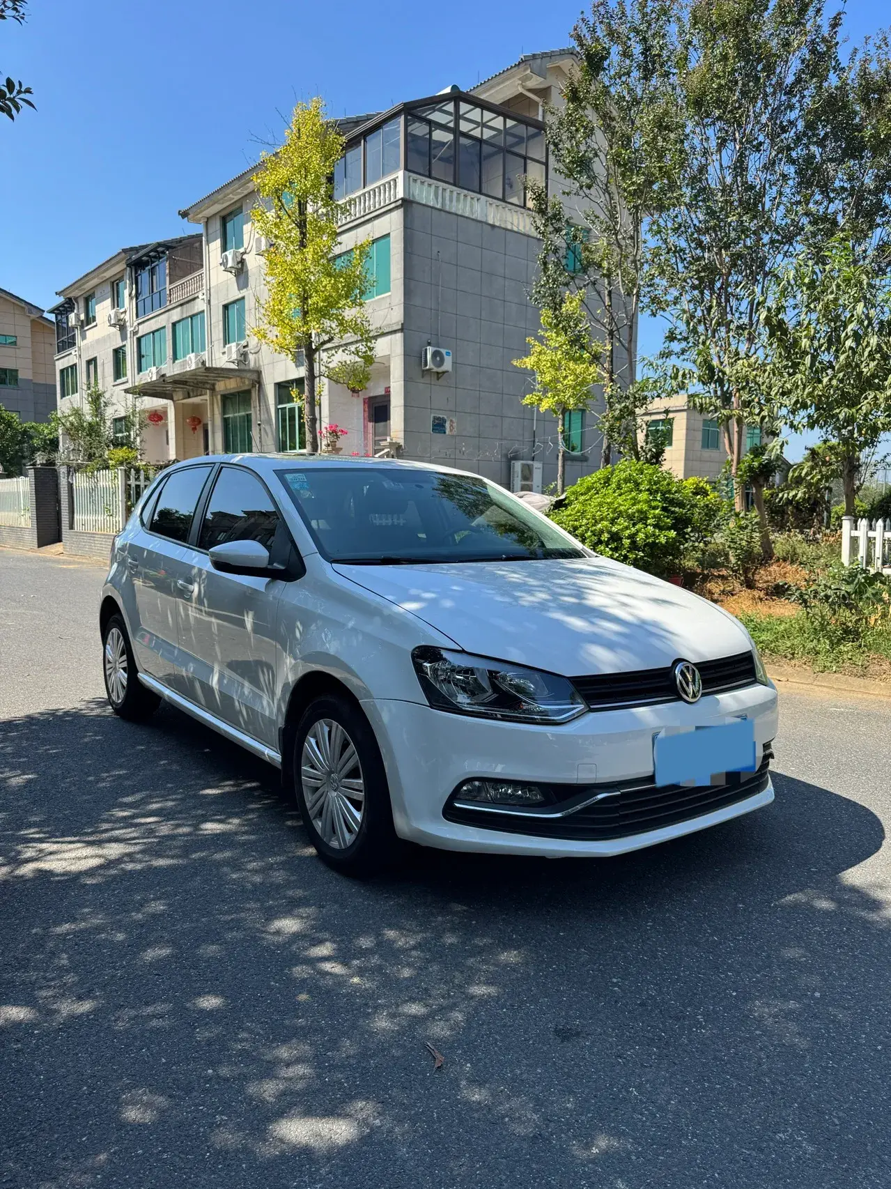 2016 VOLKSWAGEN POLO thumbnail 2