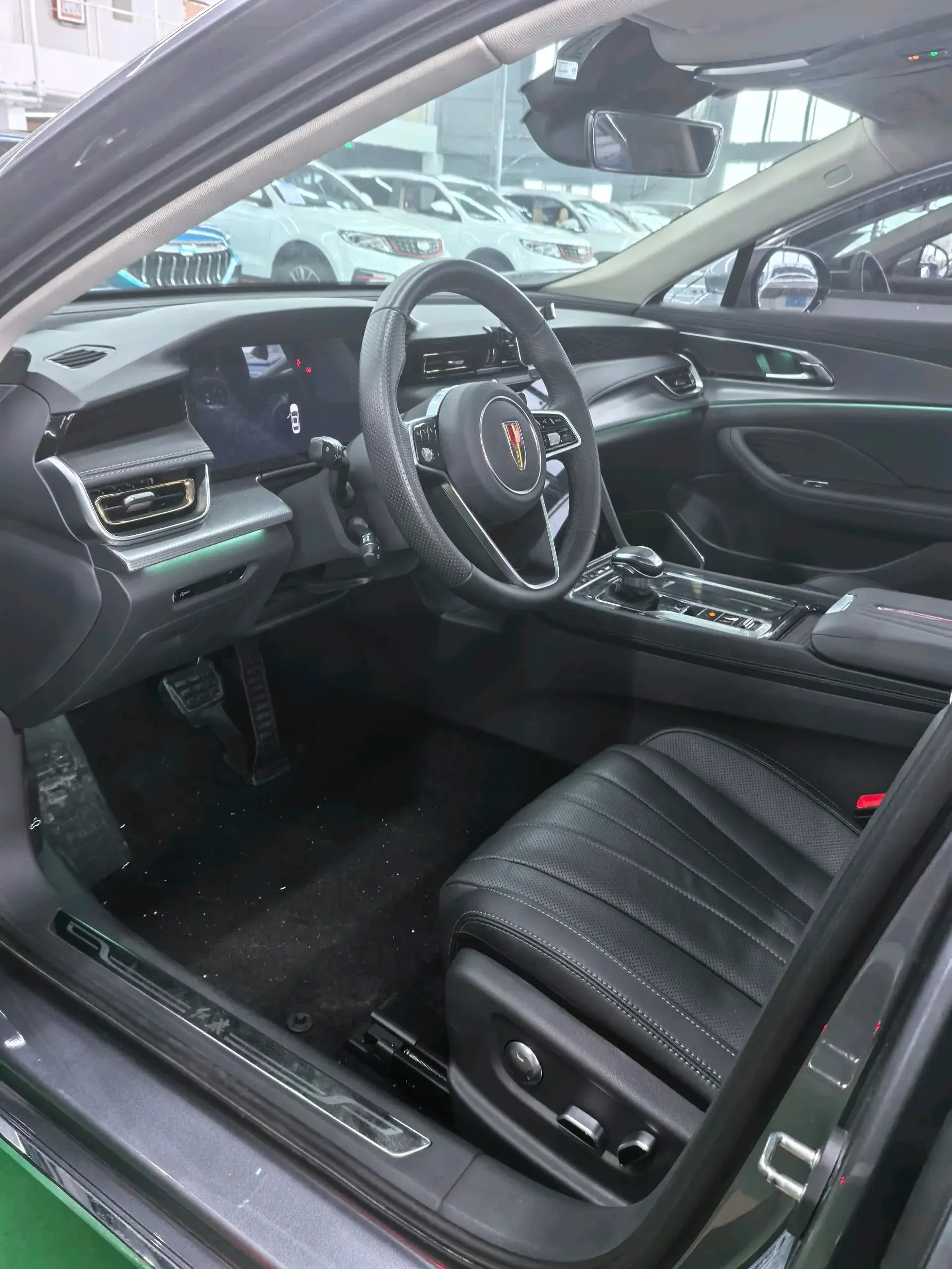 2023 HONGQI H5 thumbnail 4