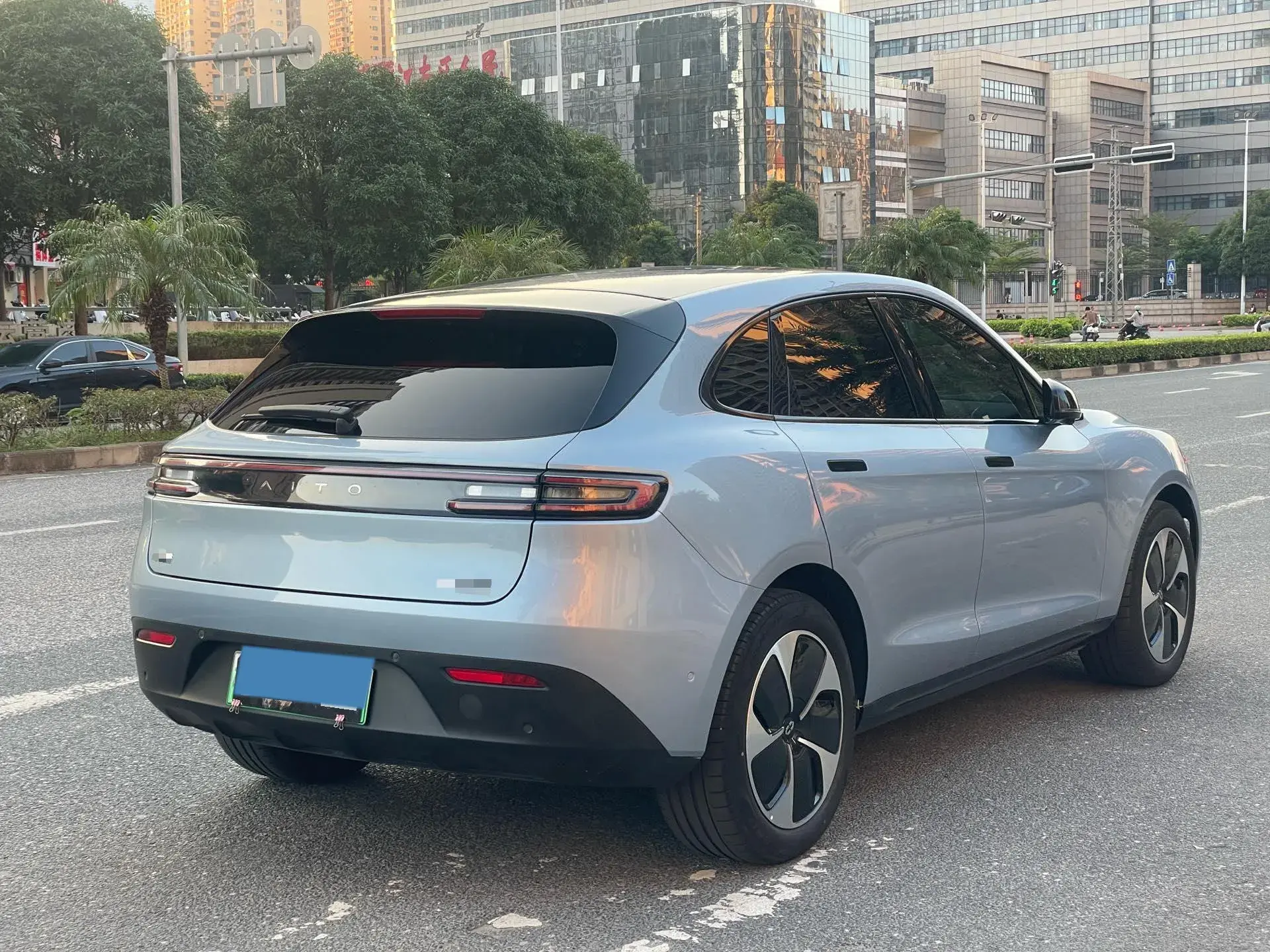 2022 AITO AITO thumbnail 4