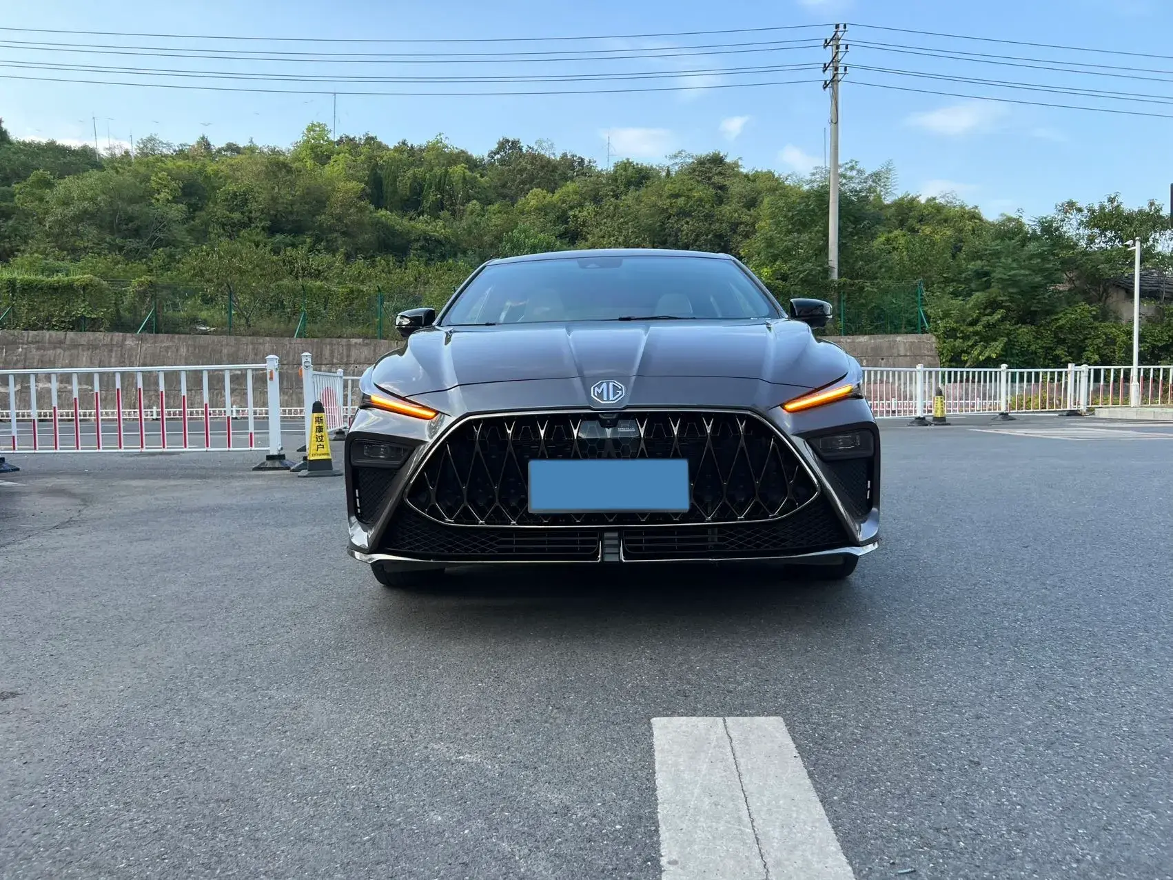 2022 MG 5 thumbnail 3