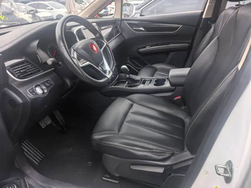 2018 BYD SONG thumbnail 3