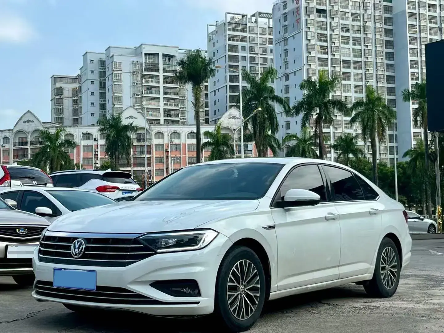 2019 VOLKSWAGEN SAGITAR view 1