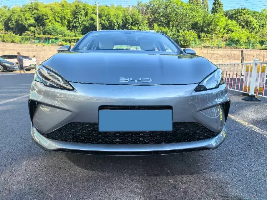 2025 BYD SEAL05 thumbnail 2