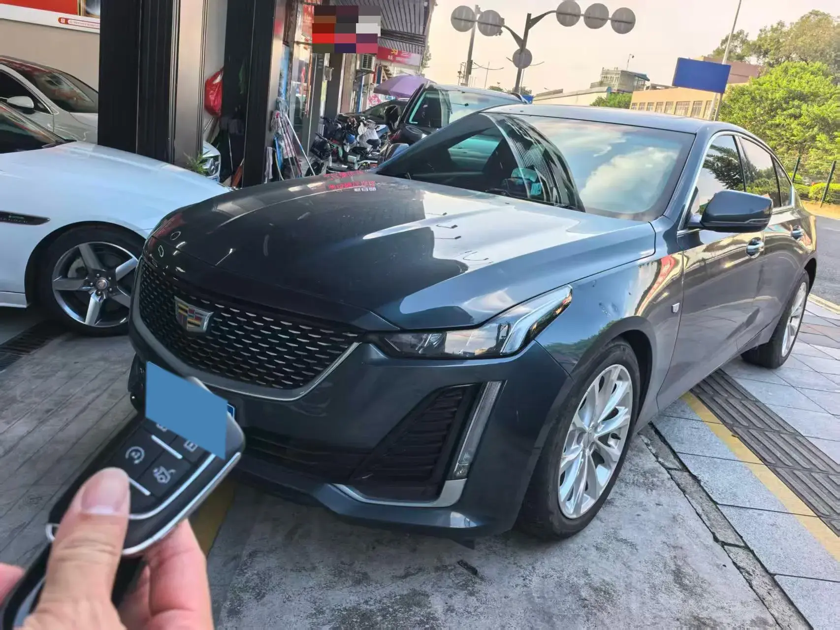 2022 CADILLAC CT5 view 1