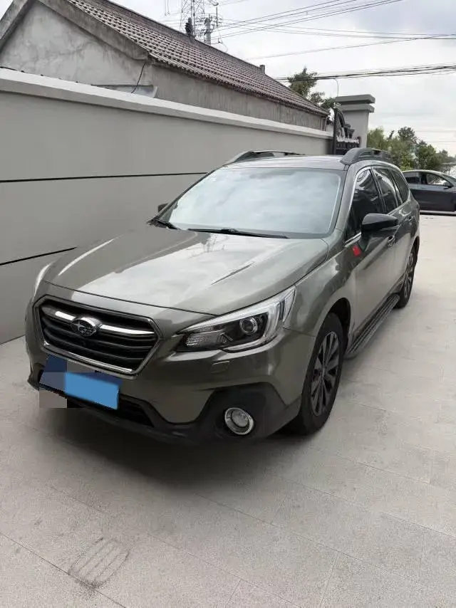 2019 SUBARU OUTBACK view 1
