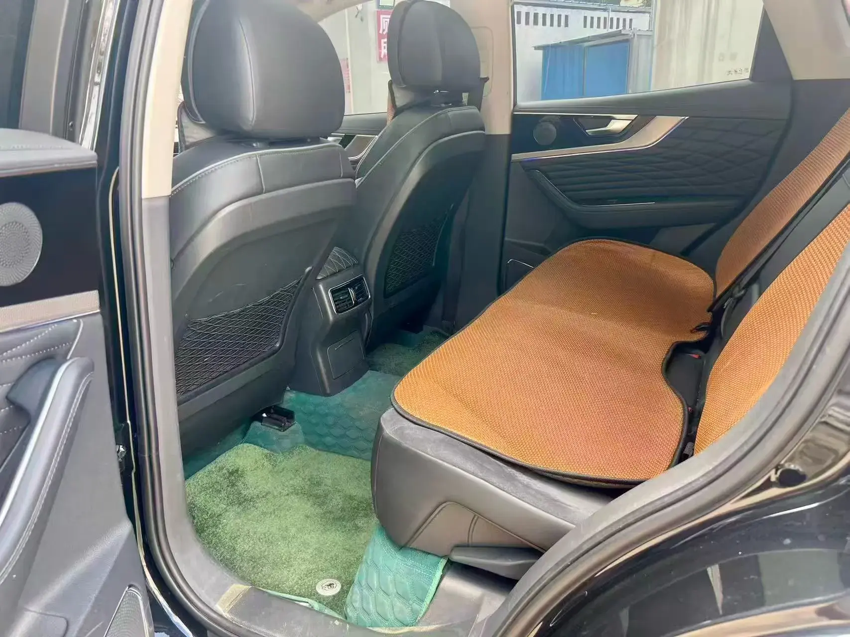 2022 HONGQI HS5 thumbnail 4