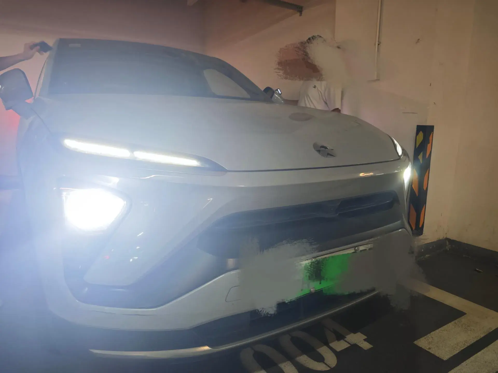 2020 NIO EC6 thumbnail 3