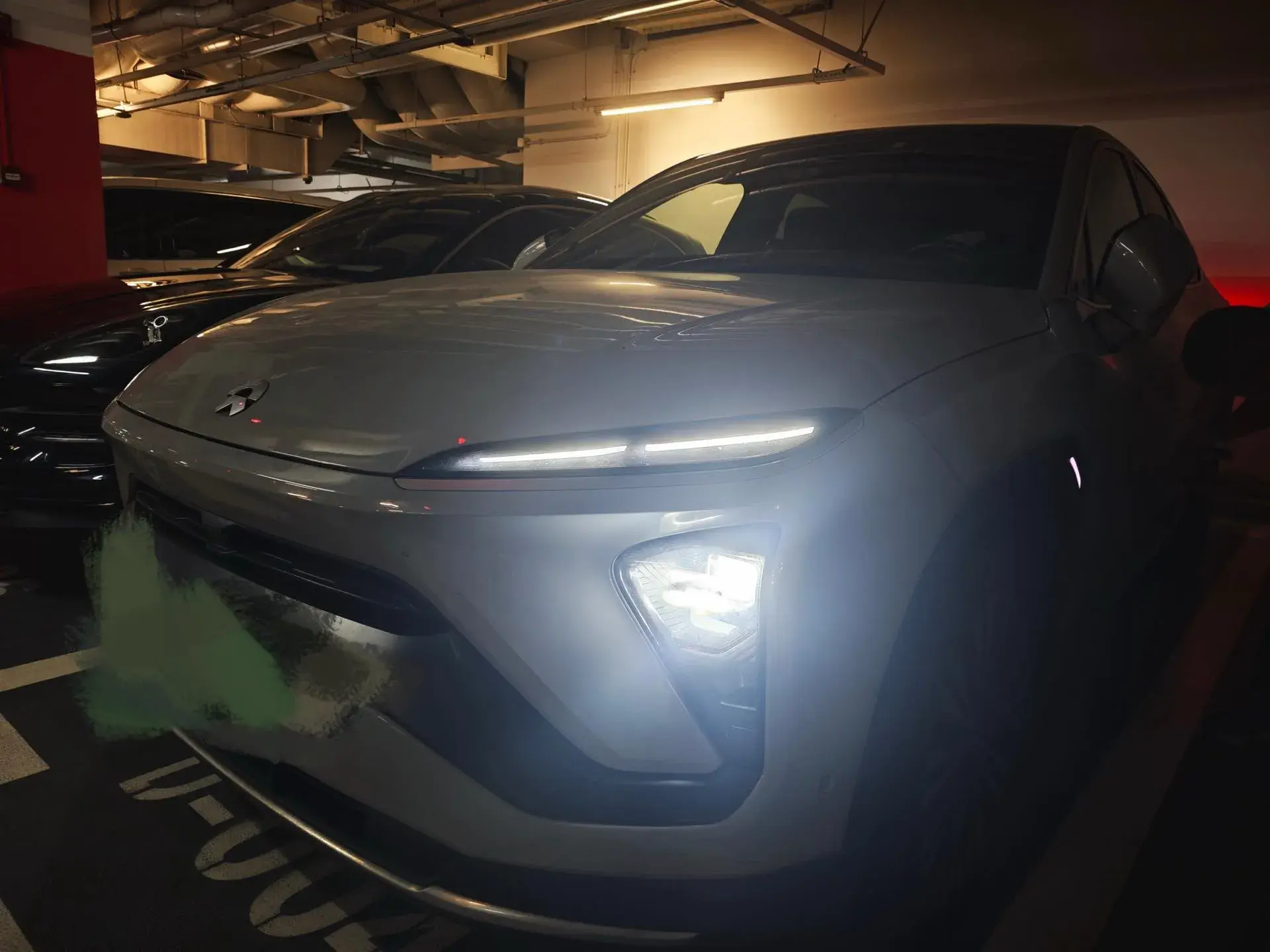 2020 NIO EC6 view 1
