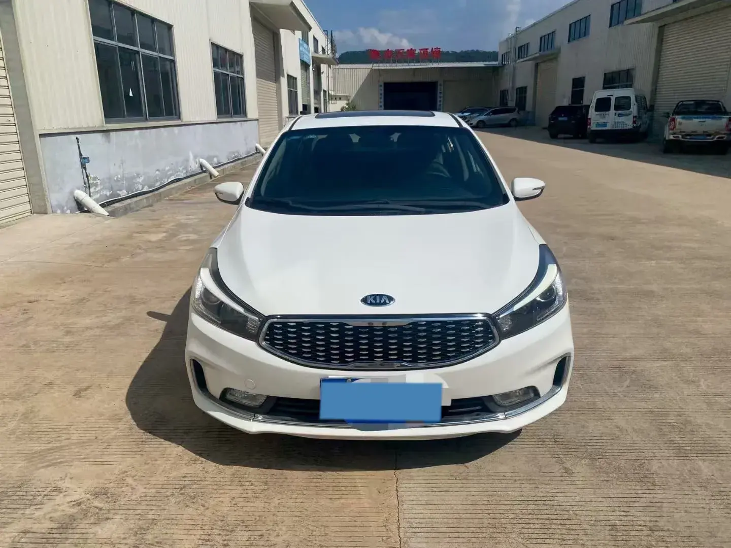 2017 KIA K3 thumbnail 2