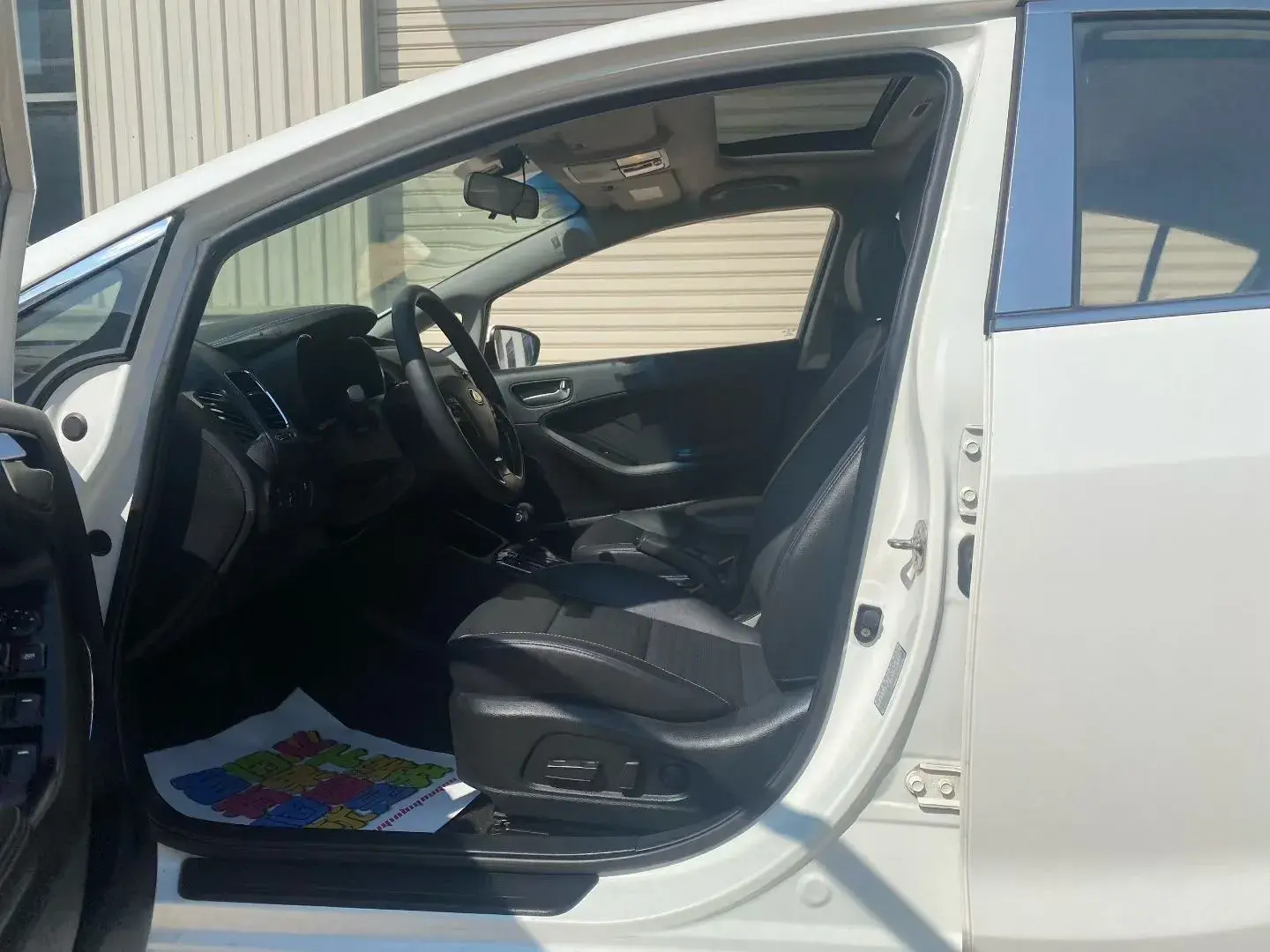 2017 KIA K3 thumbnail 4