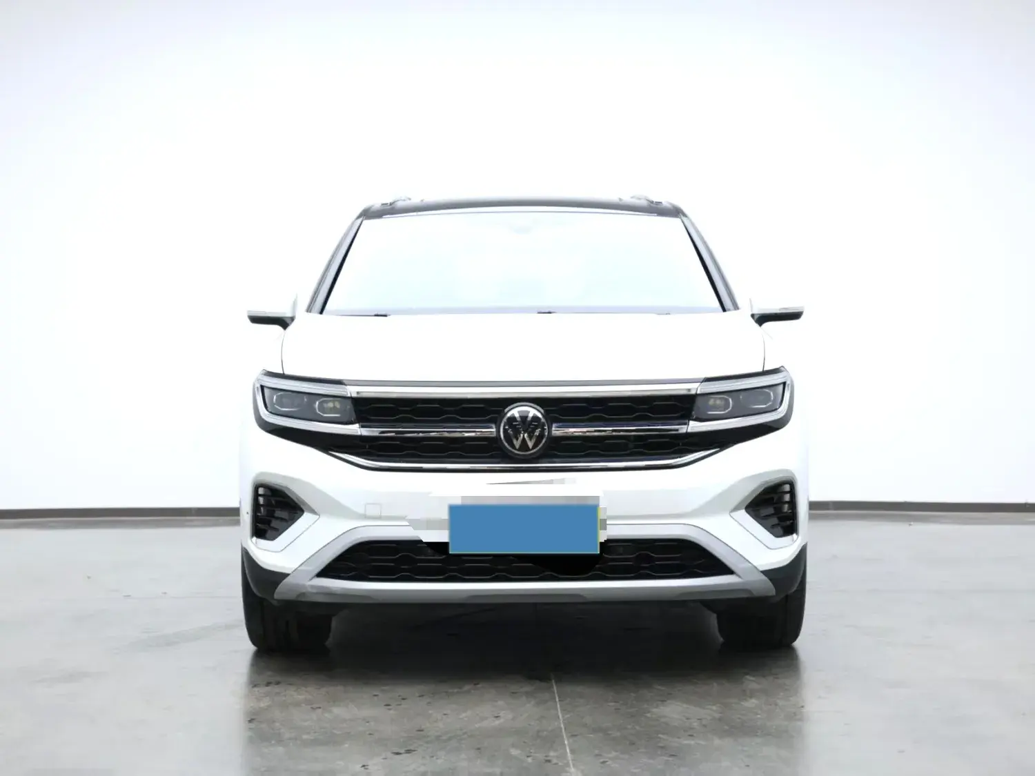 2022 VOLKSWAGEN TALAGON thumbnail 2