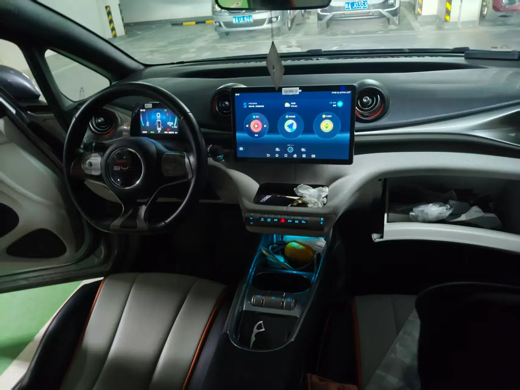 2021 BYD DOLPHIN thumbnail 2