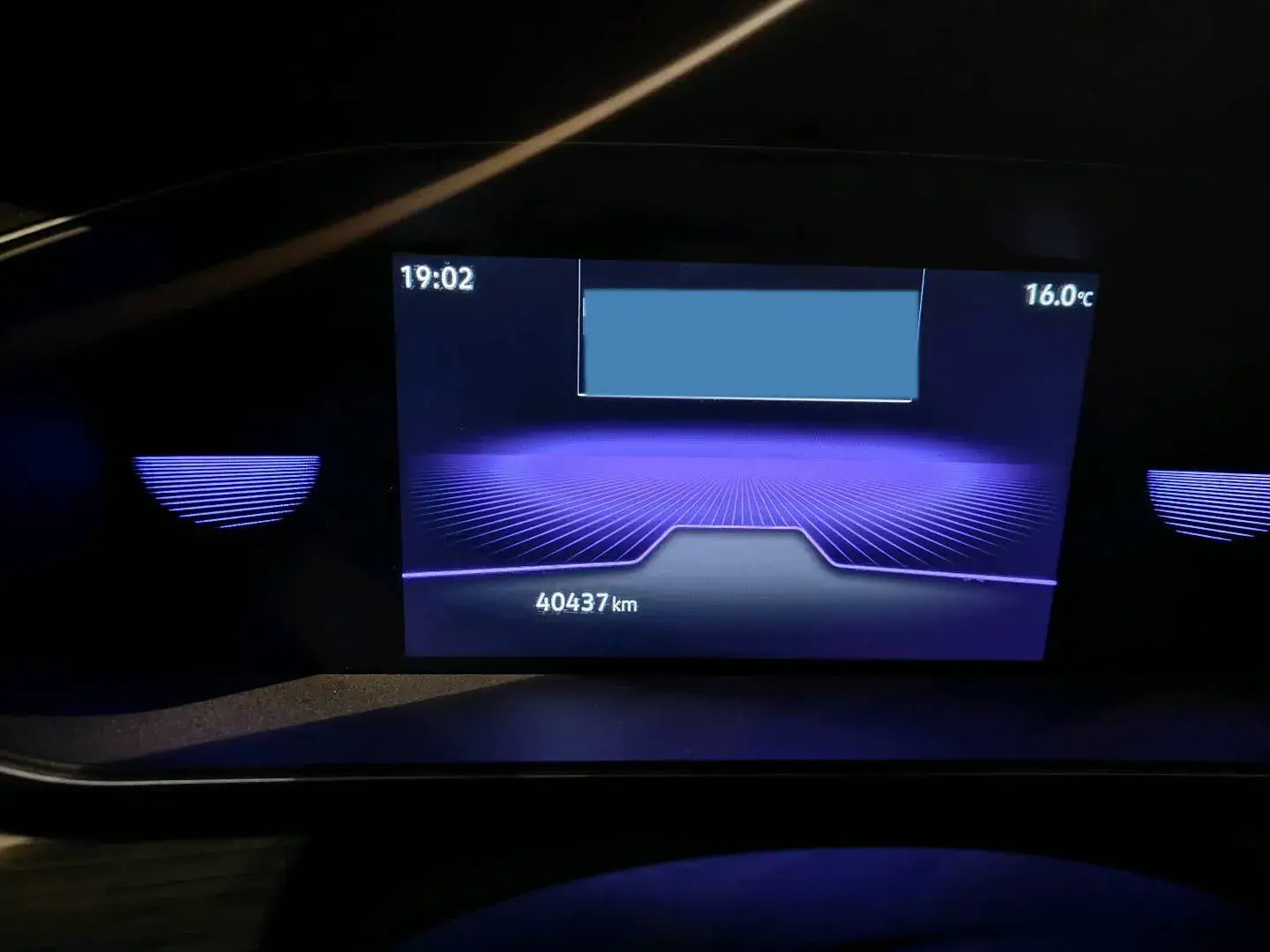 2023 VOLKSWAGEN SAGITAR thumbnail 3