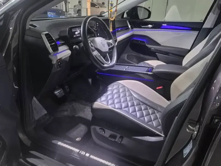 2021 VOLKSWAGEN ID.6 thumbnail 2