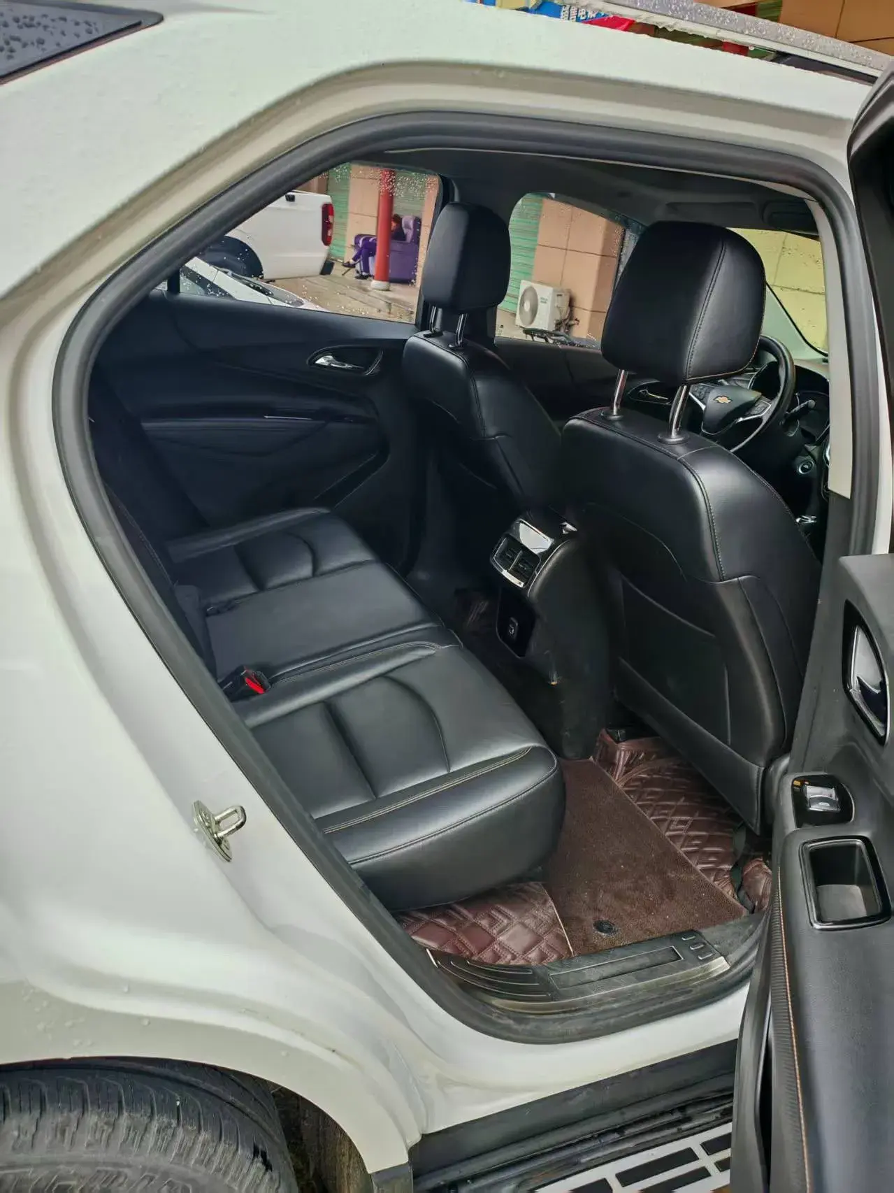 2018 CHEVROLET EQUINOX thumbnail 4