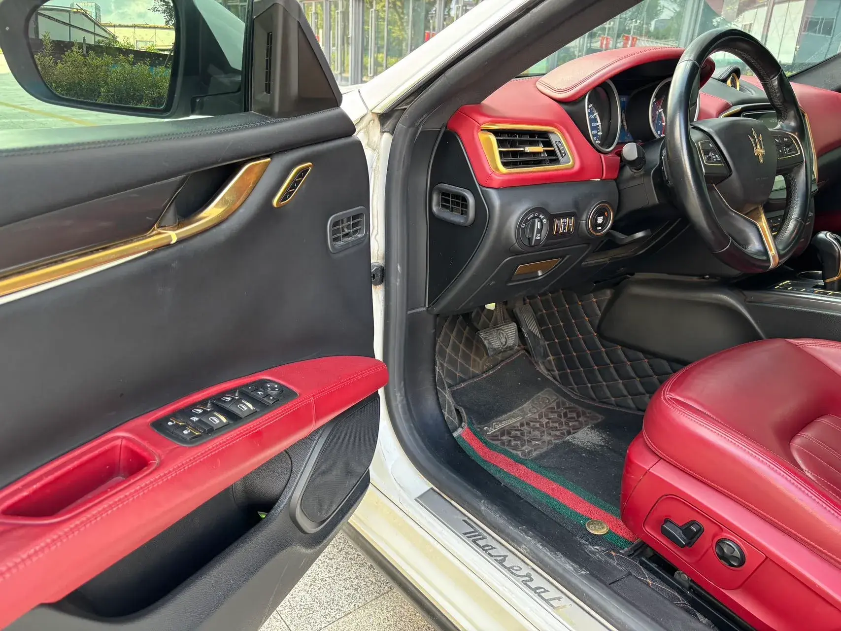 2018 MASERATI GHIBLI thumbnail 3