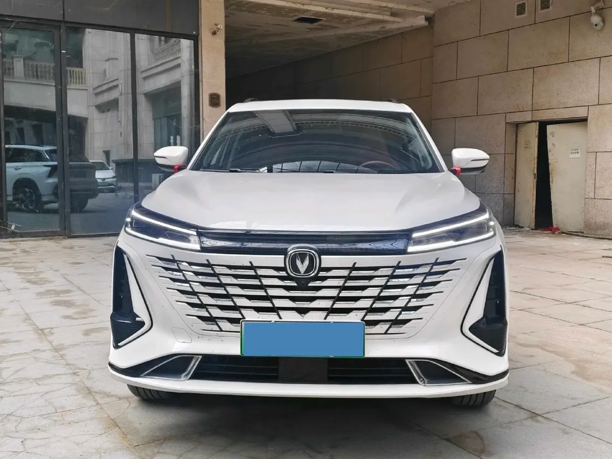 2023 ChangAn CS75 Plus iDD 1.5T 170HP L4 6TCT PHEV 28.39KWH,autocango,china used car exporter,china ev exporter,chinese used car exporter,chinese used ev exporter