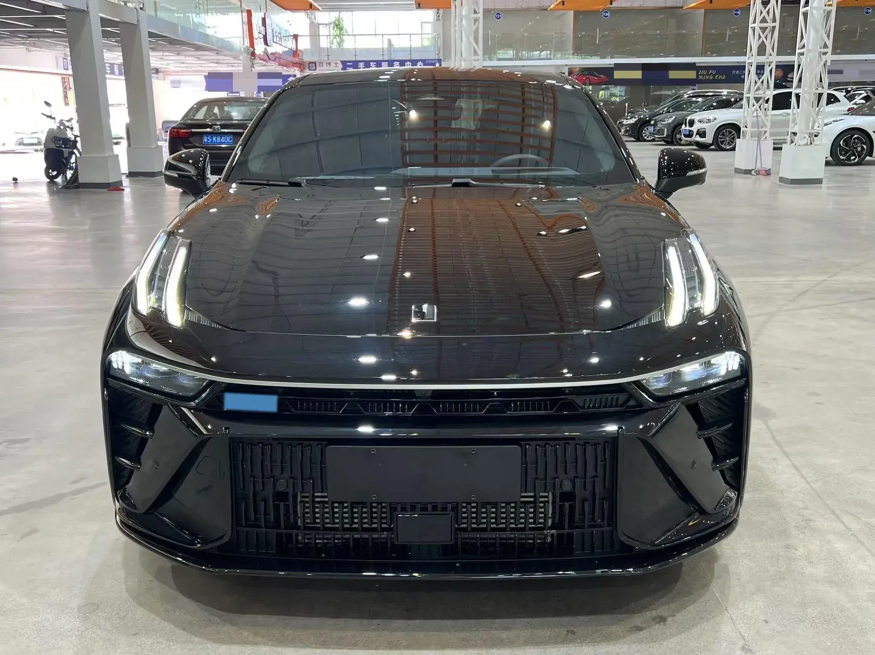 2023 LYNK&CO 03 thumbnail 2