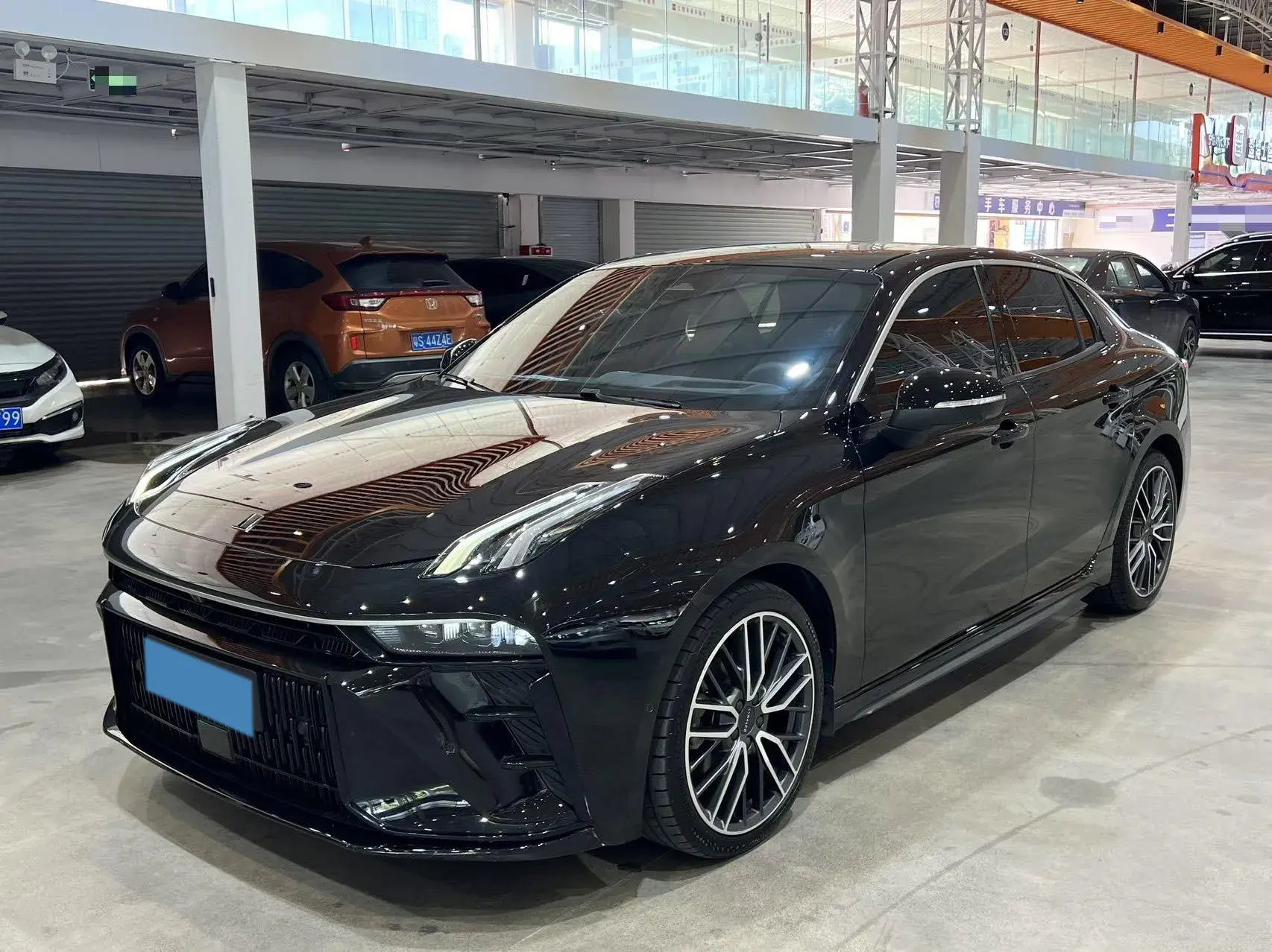 2023 LYNK&CO 03 view 1