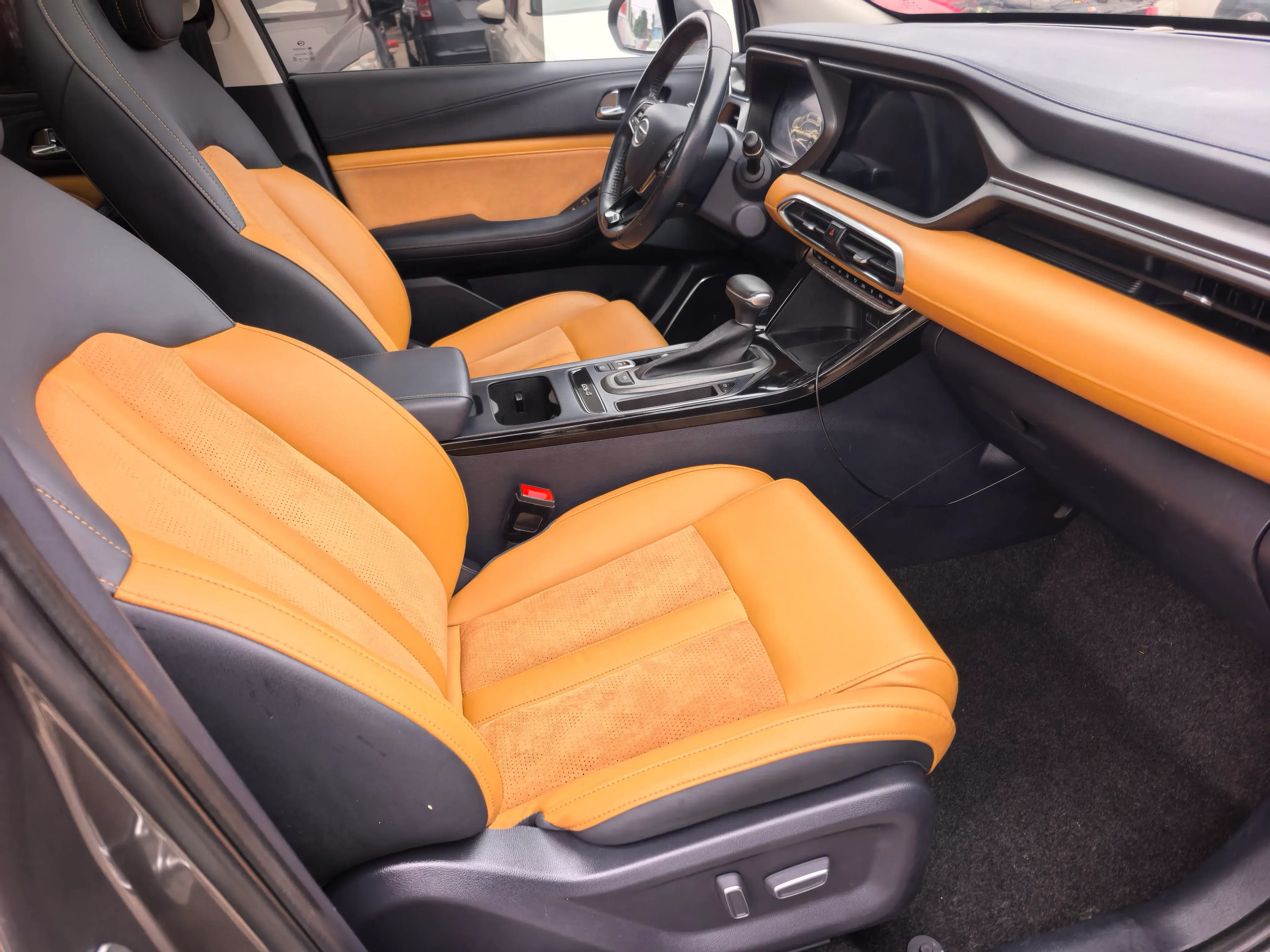 2020 GAC TRUMPCHI thumbnail 3