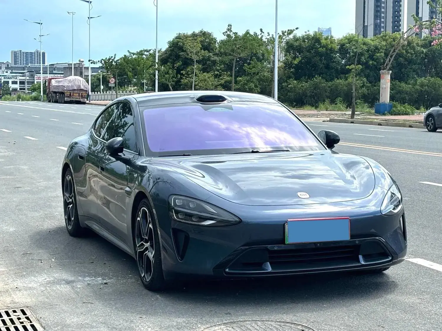 2024 MI SU7 thumbnail 3