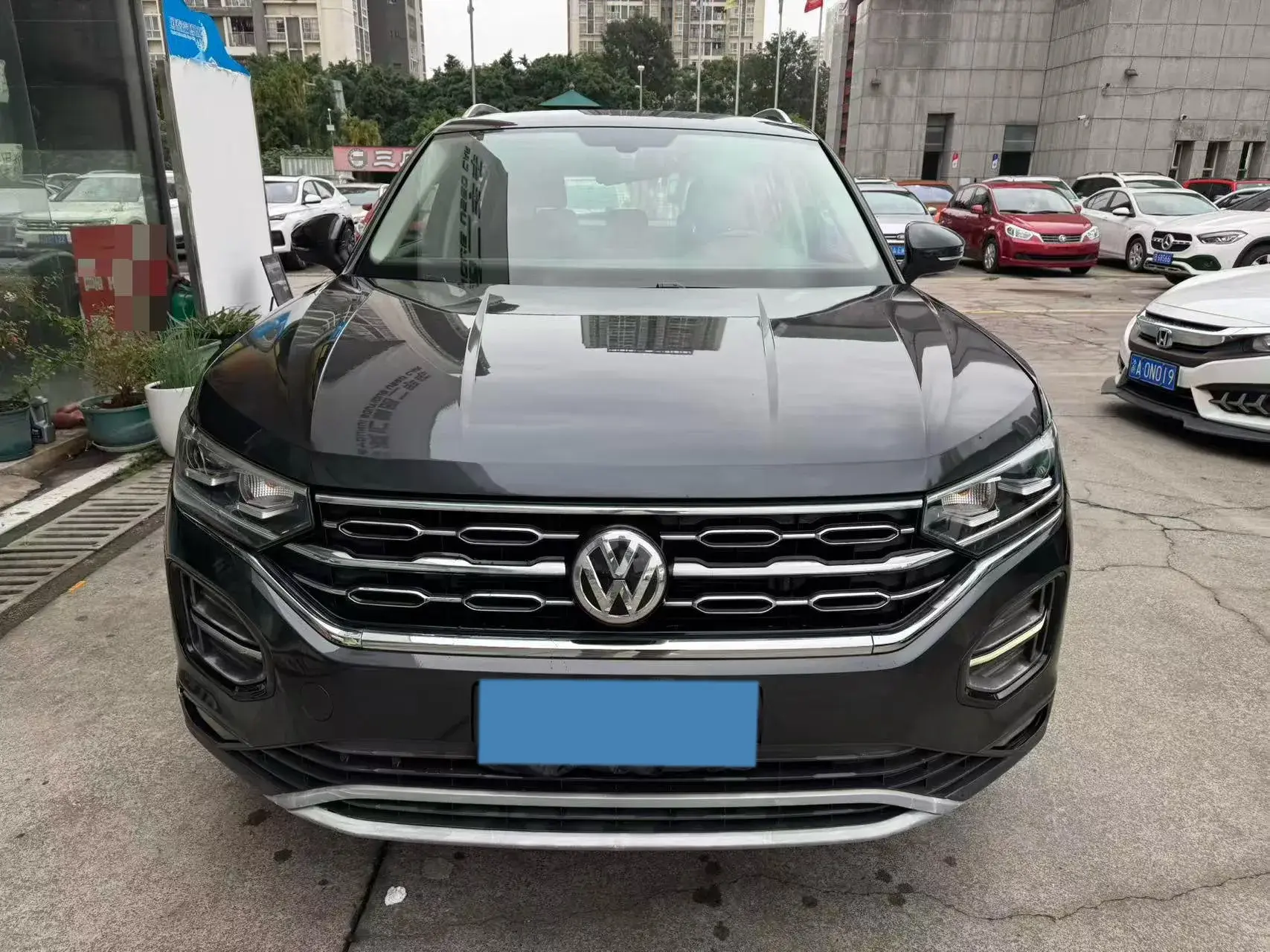 2019 VOLKSWAGEN TAYRON thumbnail 2