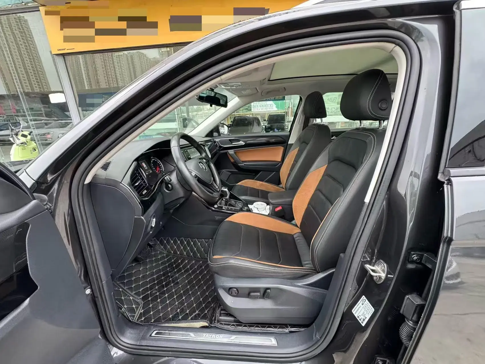 2019 VOLKSWAGEN TAYRON thumbnail 4