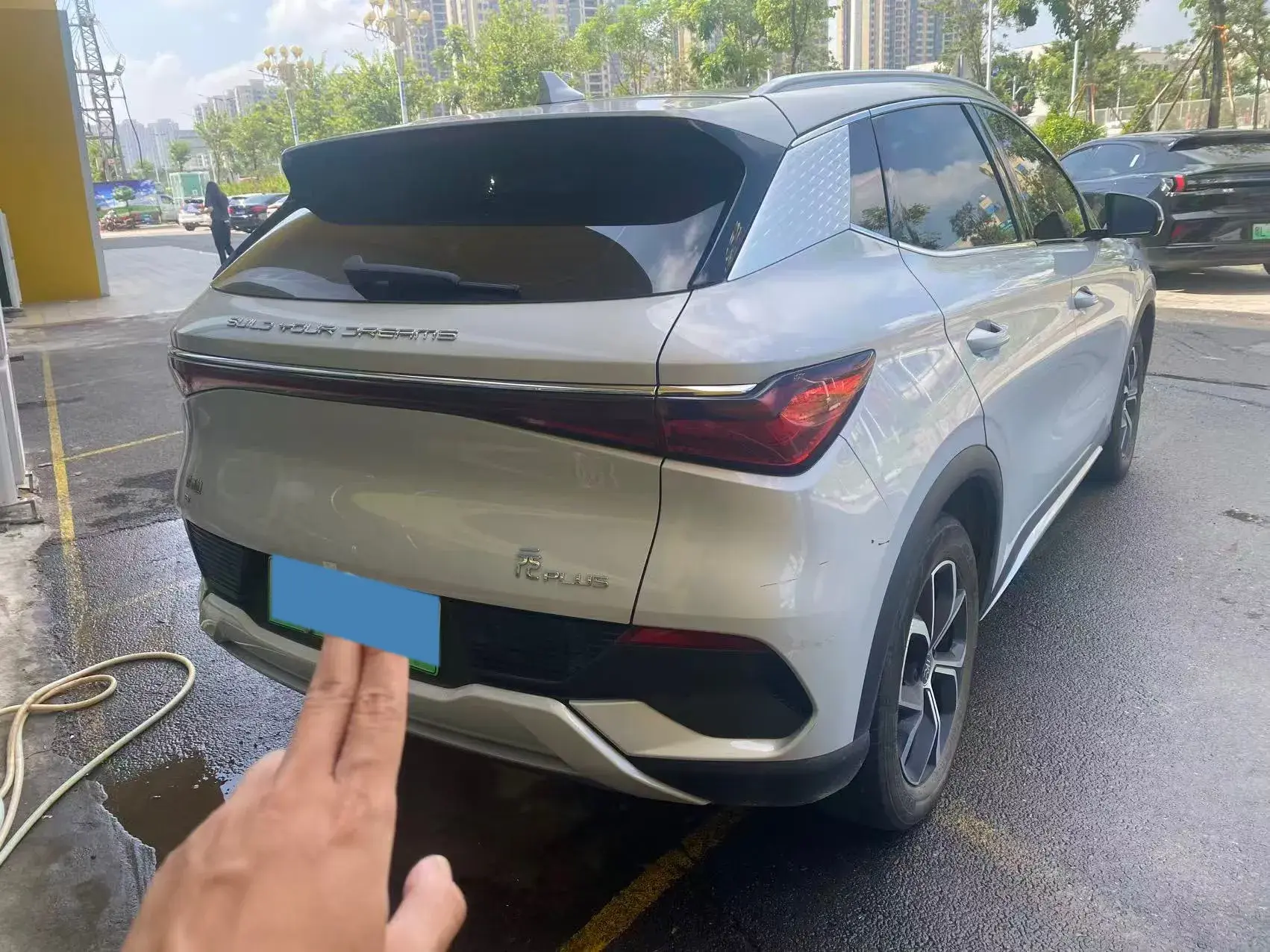 2023 BYD YUAN thumbnail 3