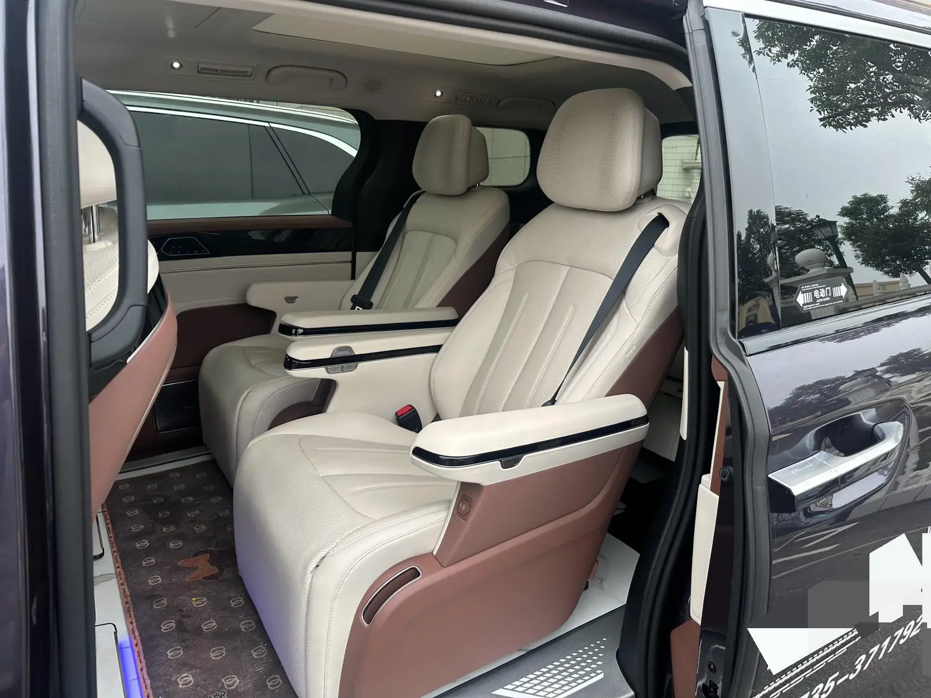 2025 BYD XIA thumbnail 4