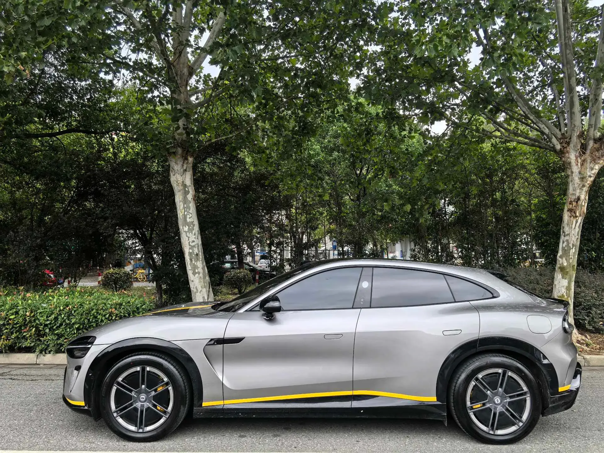 2025 MI YU7 thumbnail 4