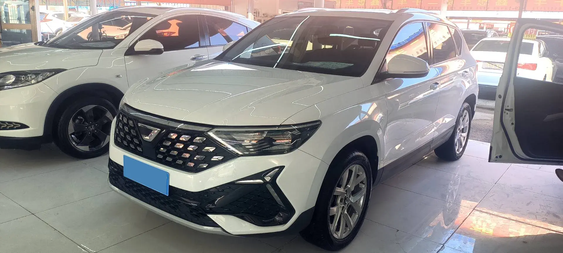 2022 JETTA VS5 view 1