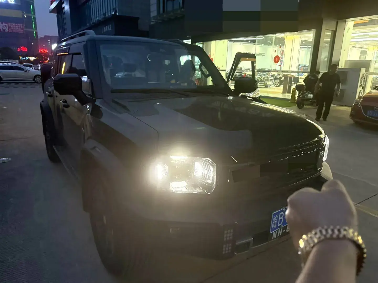 2023 JETOUR TRAVELLER thumbnail 2