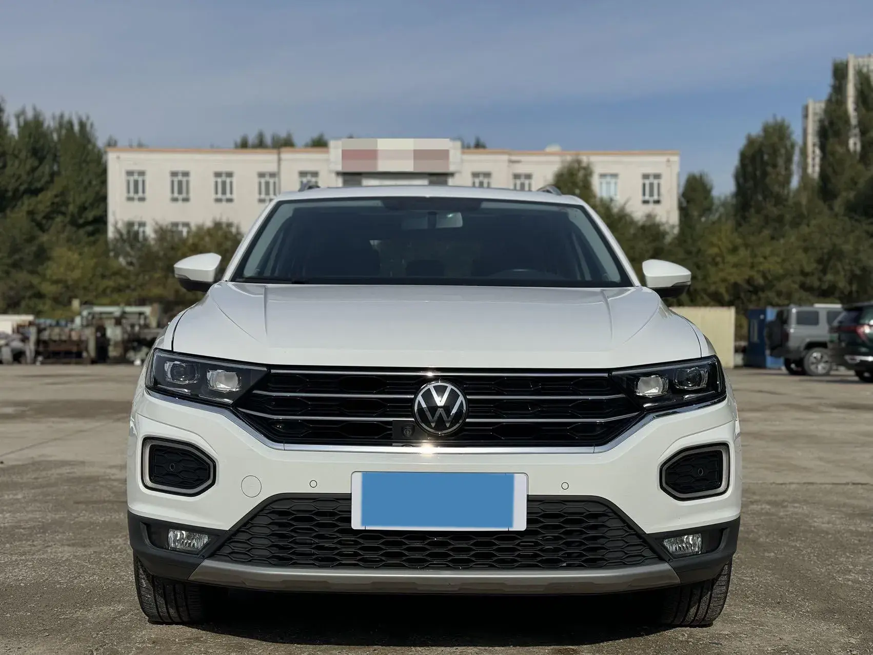 2022 VOLKSWAGEN T-ROC thumbnail 2