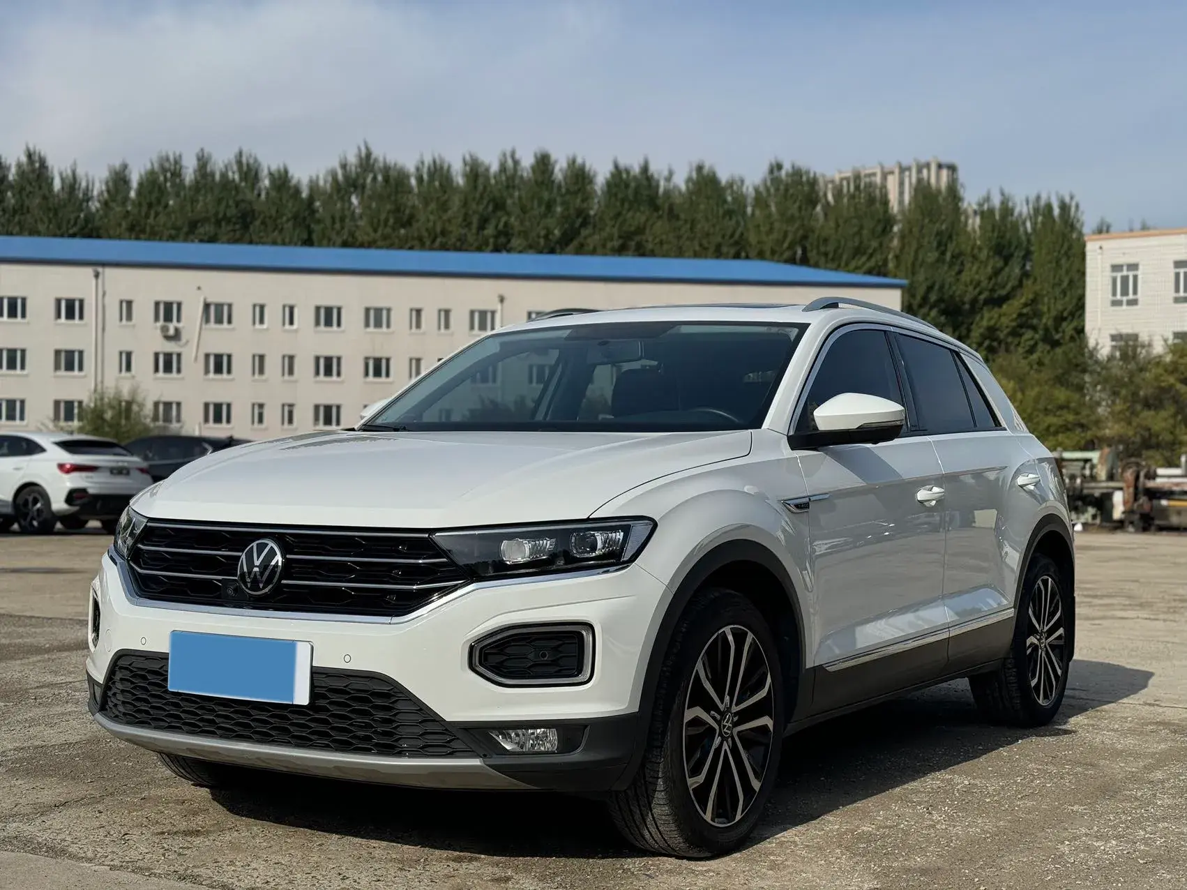 2022 VOLKSWAGEN T-ROC view 1