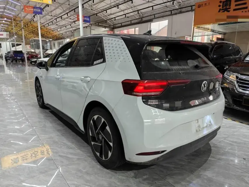 2022 VOLKSWAGEN ID.3 thumbnail 3