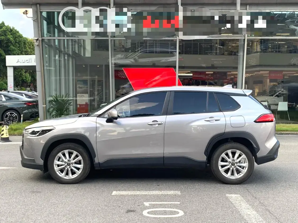 2022 TOYOTA COROLLA thumbnail 2