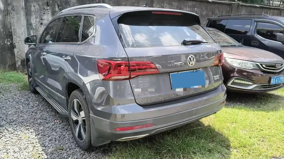 2021 VOLKSWAGEN THARU thumbnail 3