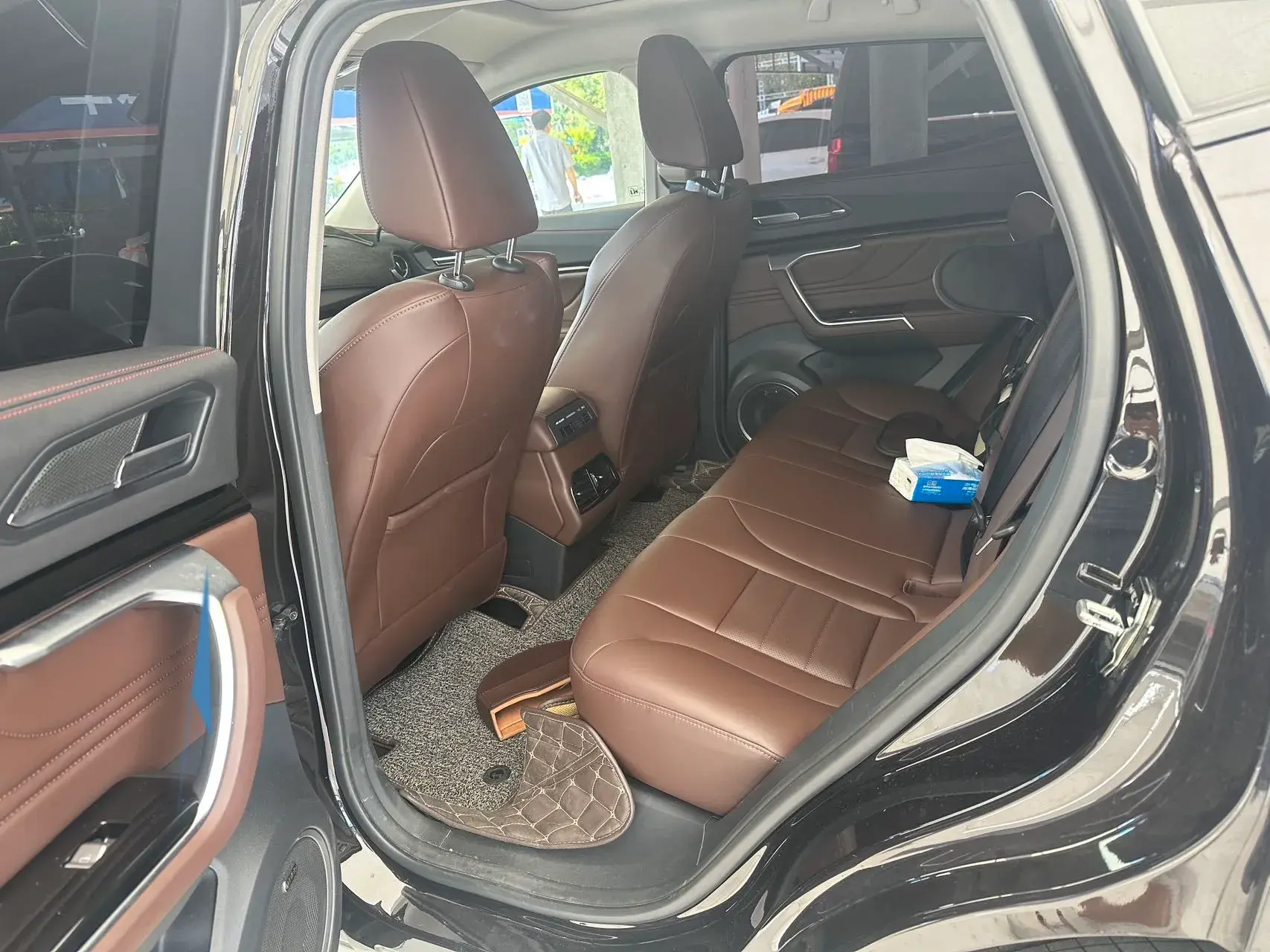 2017 WEY VV5 thumbnail 4