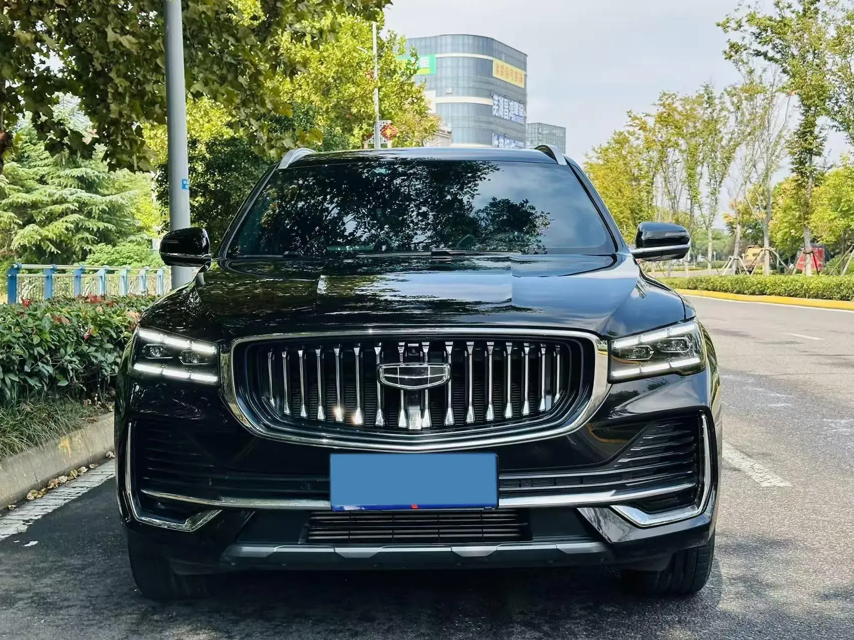 2021 GEELY MONJARO thumbnail 2