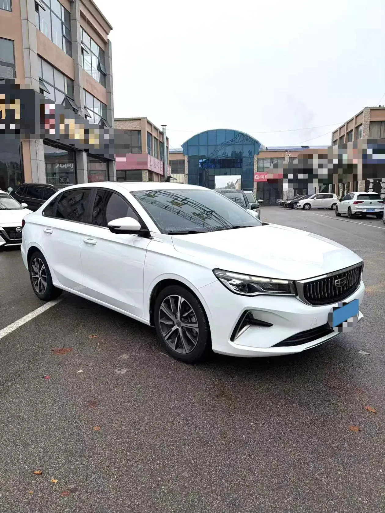 2022 GEELY EMGRAND thumbnail 3