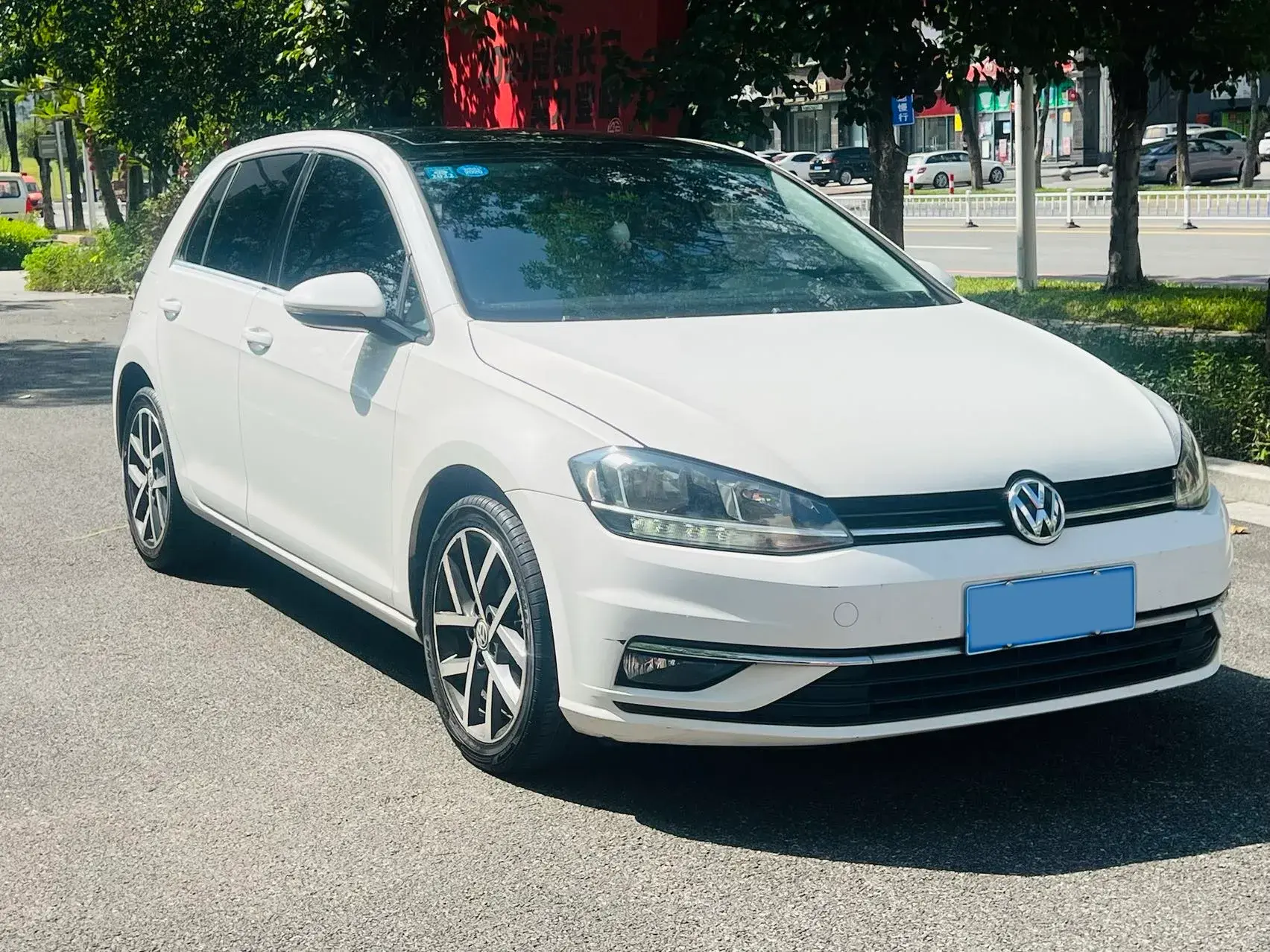 2020 VOLKSWAGEN GOLF thumbnail 2
