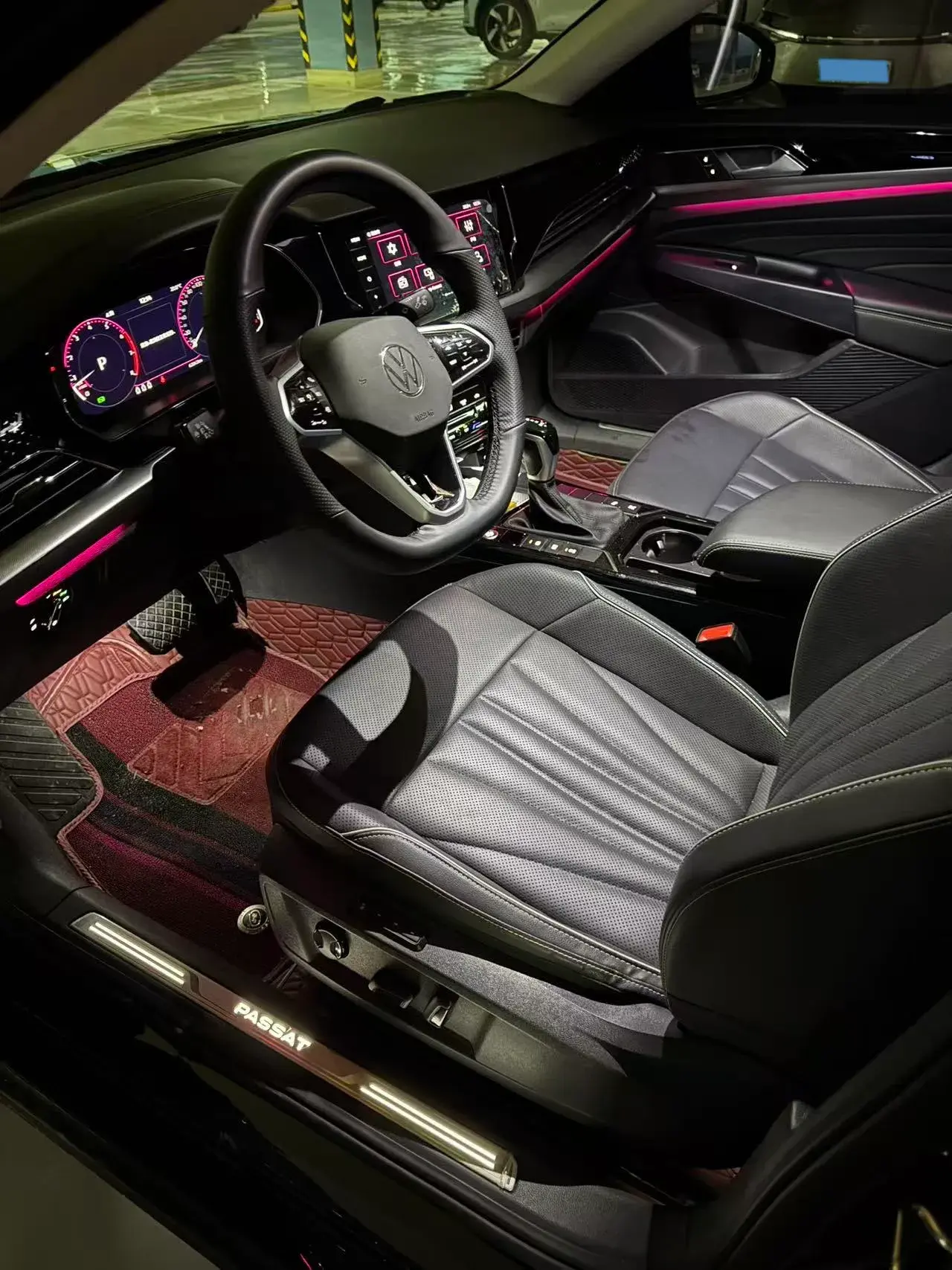 2024 VOLKSWAGEN PASSAT thumbnail 4