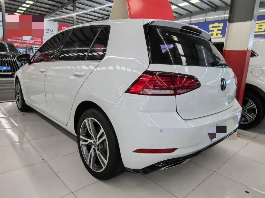 2019 VOLKSWAGEN GOLF thumbnail 4